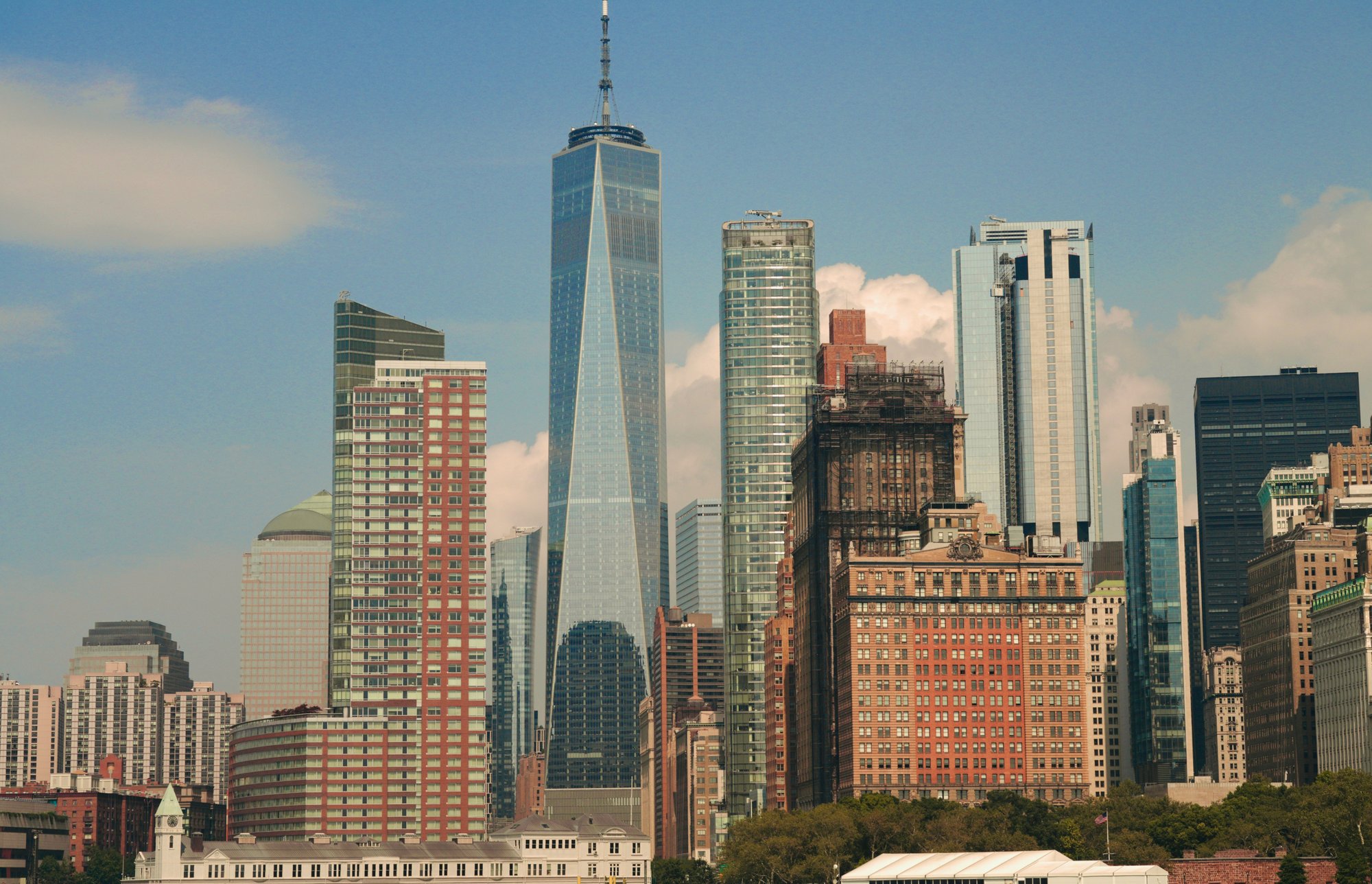 Lower Manhattan skyline with One World Trade Center